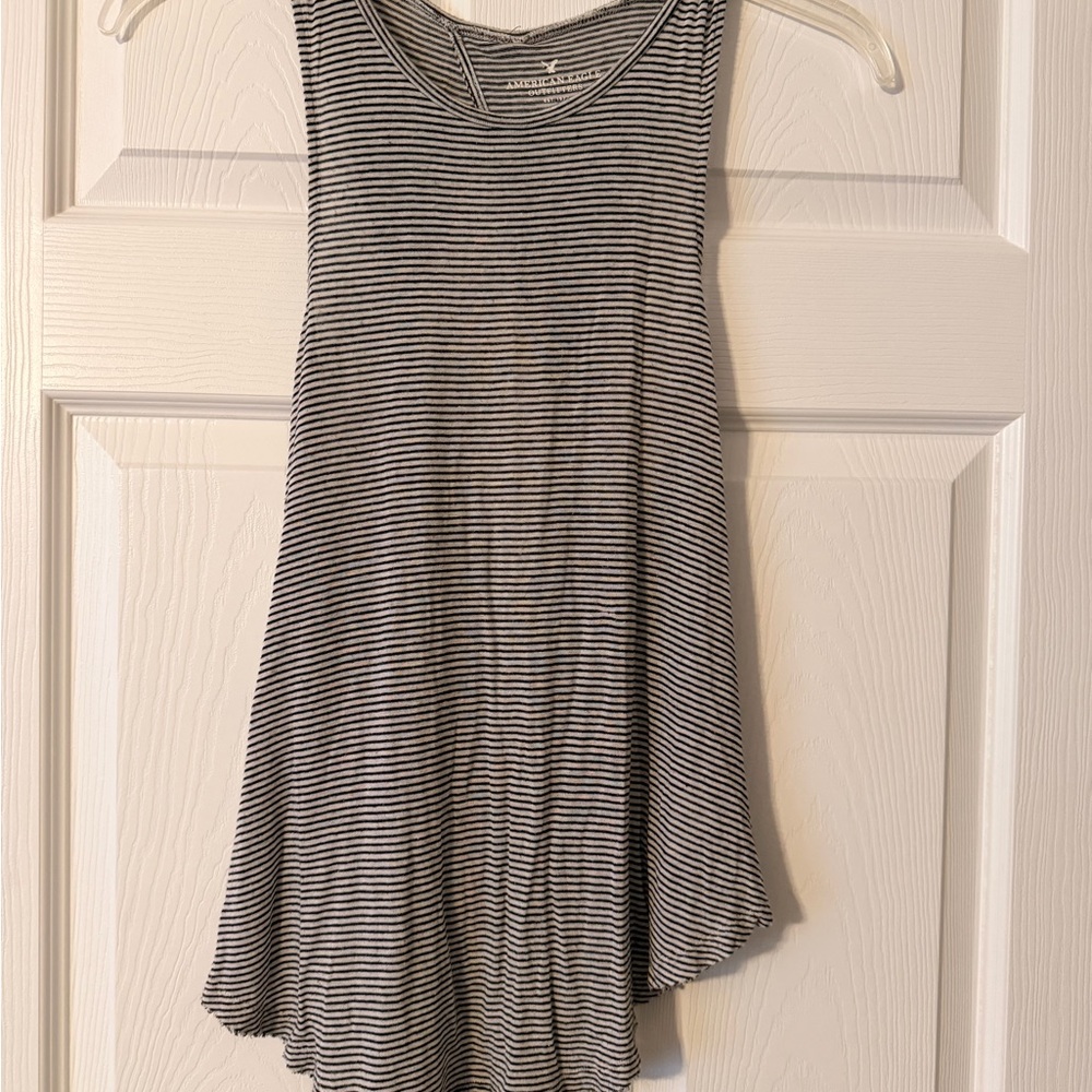 American Eagle Outfitters Twist back Tank Top size small